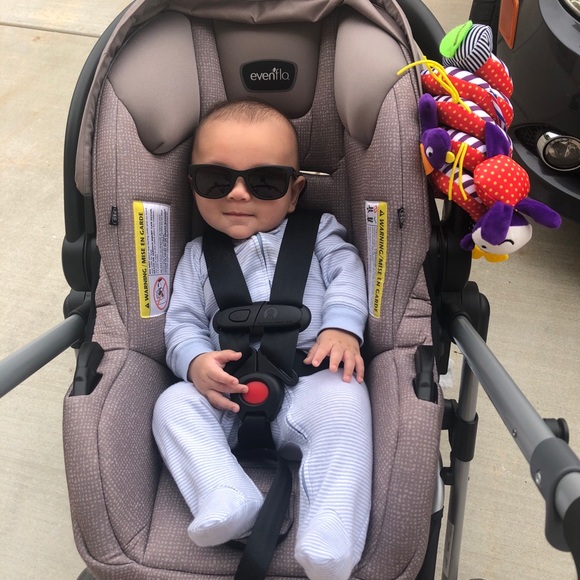 I have a love for rescuing animals and being a mom - Picture 2 of 9